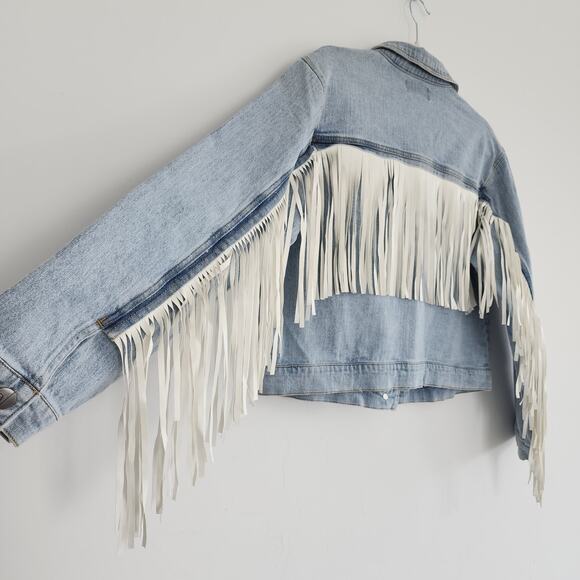 Vigoss Denim Jean Jacket Light Wash with White Fringe Size Medium - Picture 5 of 8